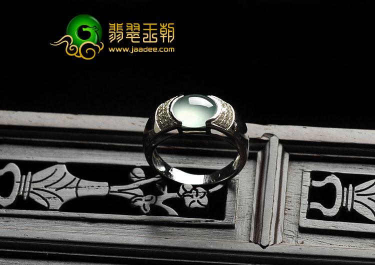 冰玻种晴水缅甸翡翠A货镶白金戒指（真钻）