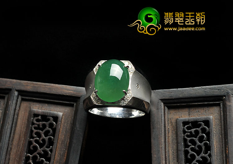 冰种蓝绿缅甸翡翠A货镶白金男戒（真钻）