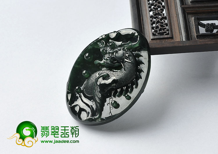 冰种墨翠缅甸翡翠A货龙牌挂件