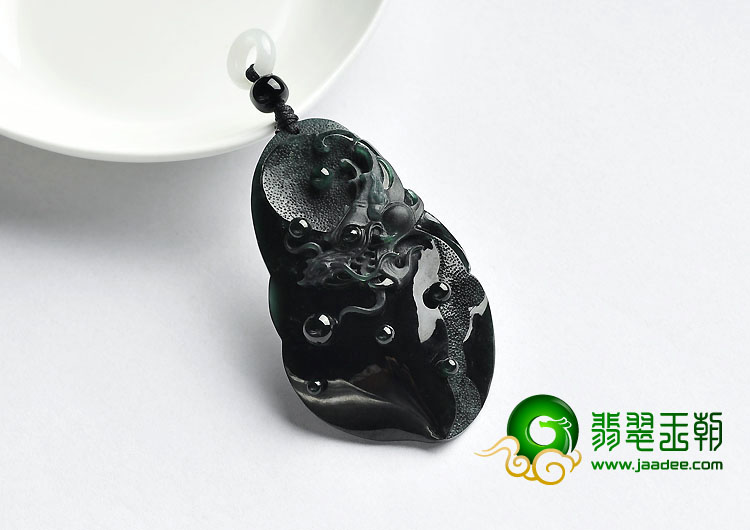 冰种墨翠缅甸翡翠A货龙头如意挂件