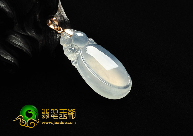 冰玻种缅甸翡翠A货福瓜挂件