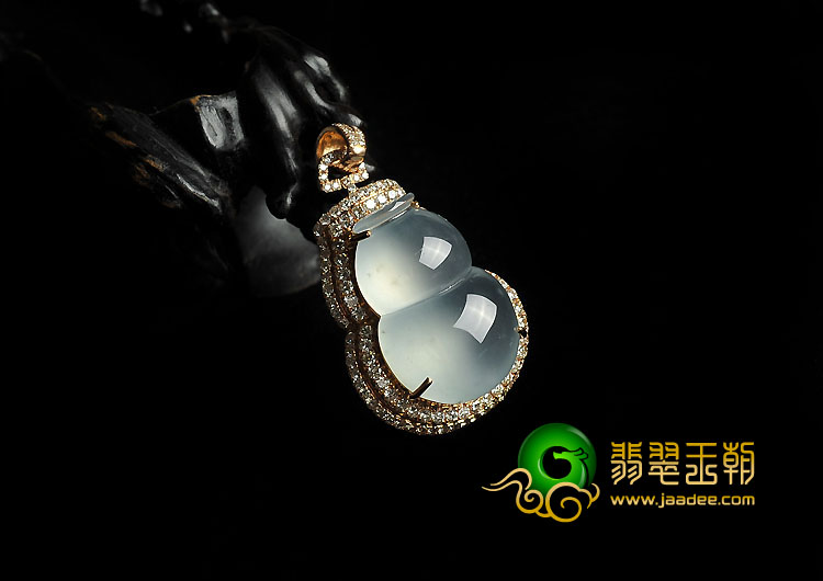 冰玻种淡晴水缅甸翡翠A货镶玫瑰金葫芦胸坠（真钻）