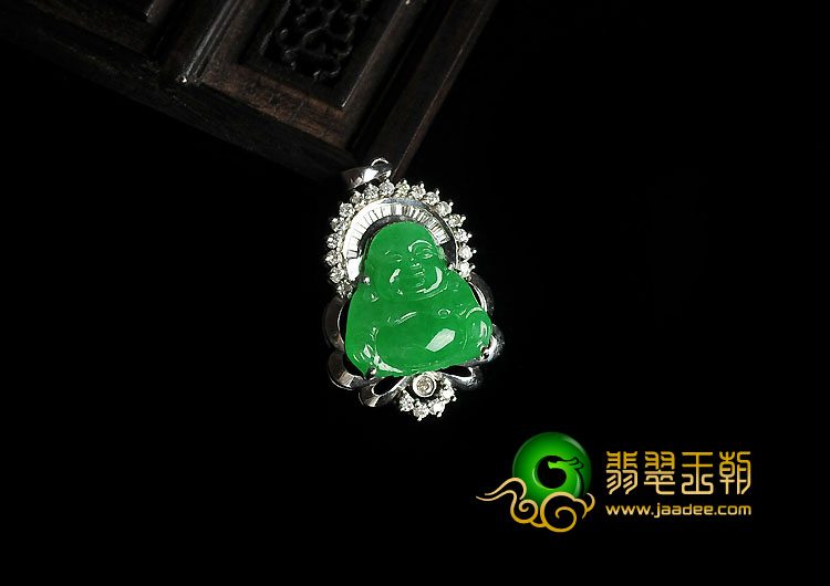冰种阳绿缅甸翡翠A货镶白金玉佛胸坠（真钻）
