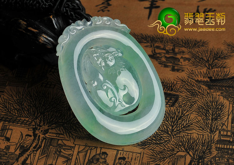 冰种飘翠缅甸翡翠A货仿古龙牌挂件