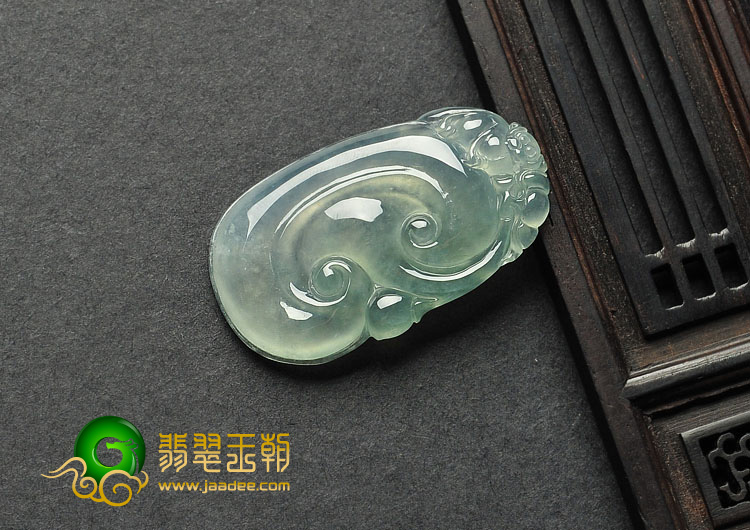冰玻种晴水缅甸翡翠A货如意挂件