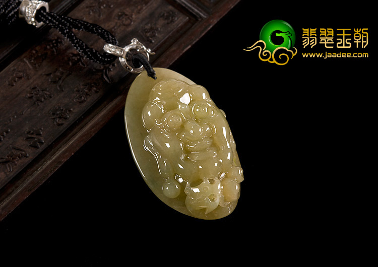 糯冰种褐黄翡缅甸翡翠A货罗汉头挂件