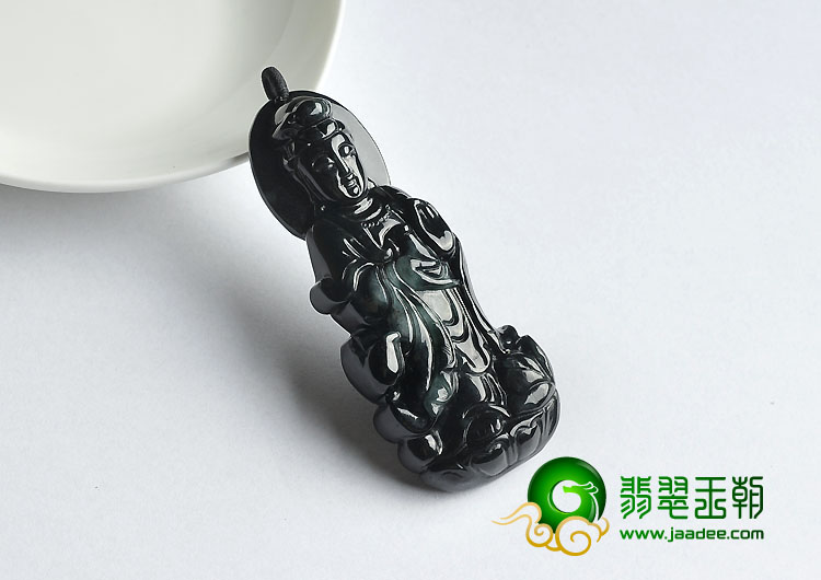 糯冰种墨翠缅甸翡翠A货站观音挂件