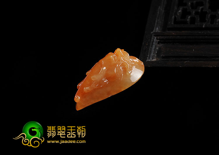 糯冰种红黄翡缅甸翡翠A货龙头戒面