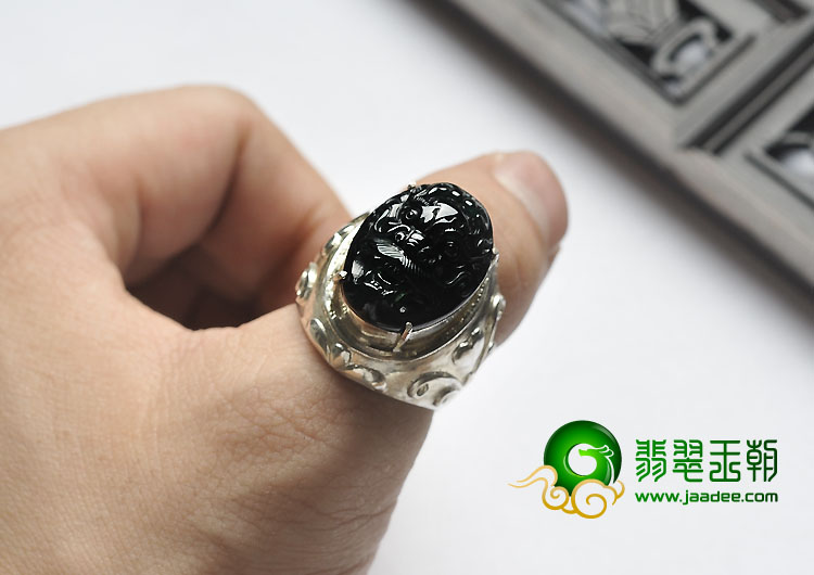 冰玻种墨翠缅甸翡翠A货镶银龙头戒指
