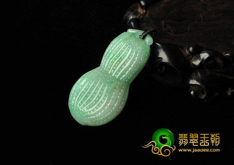 糯冰种白底青缅甸翡翠A货生意兴隆挂件