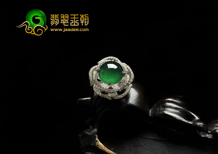 冰种菠菜绿缅甸翡翠A货镶白金戒指（真钻）
