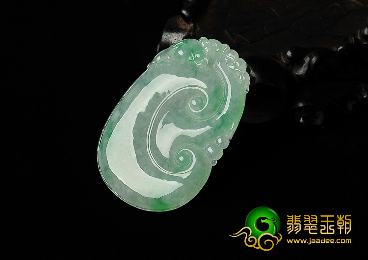 糯冰种飘翠缅甸翡翠A货如意挂件