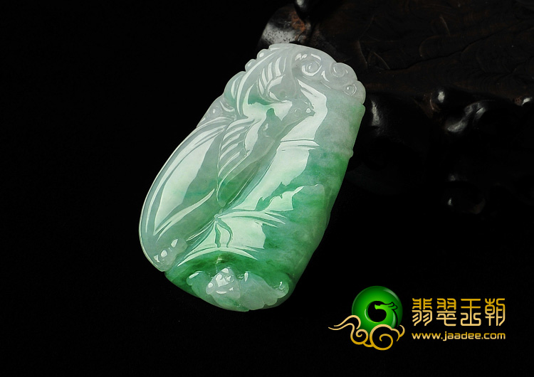 糯冰种白底青缅甸翡翠A货节节高挂件