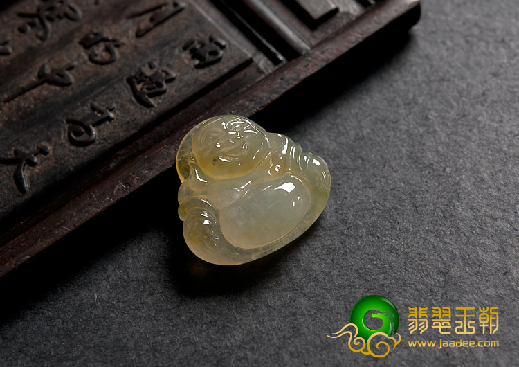 冰种淡黄翡缅甸翡翠A货玉佛挂件