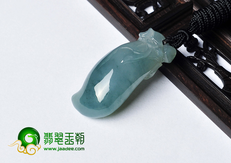 冰种飘花缅甸翡翠A货福瓜挂件