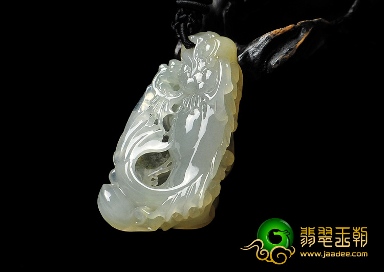 冰种淡黄翡缅甸翡翠A货鱼龙变挂件