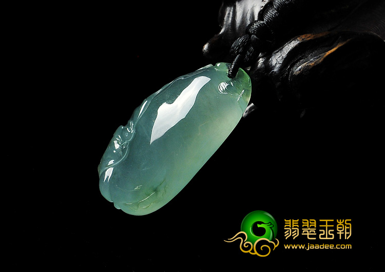 冰种晴水缅甸翡翠A货福瓜挂件