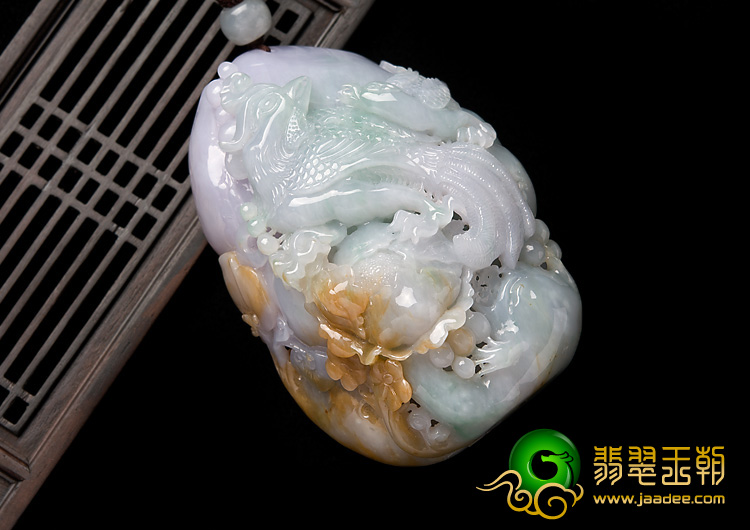 糯冰种三彩缅甸翡翠A货凤戏牡丹手玩件
