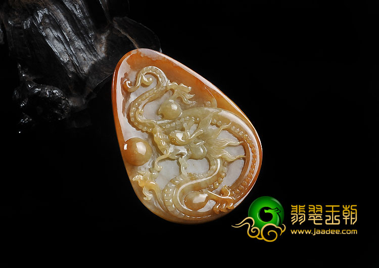 糯冰种红黄翡缅甸翡翠A货龙牌挂件