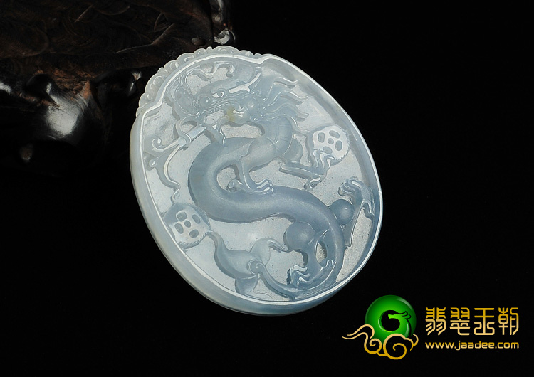 冰种晴水缅甸翡翠A货龙牌挂件