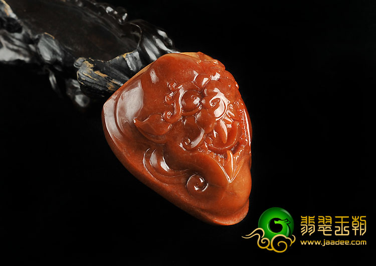 细糯种红翡缅甸翡翠A货兽头手玩件