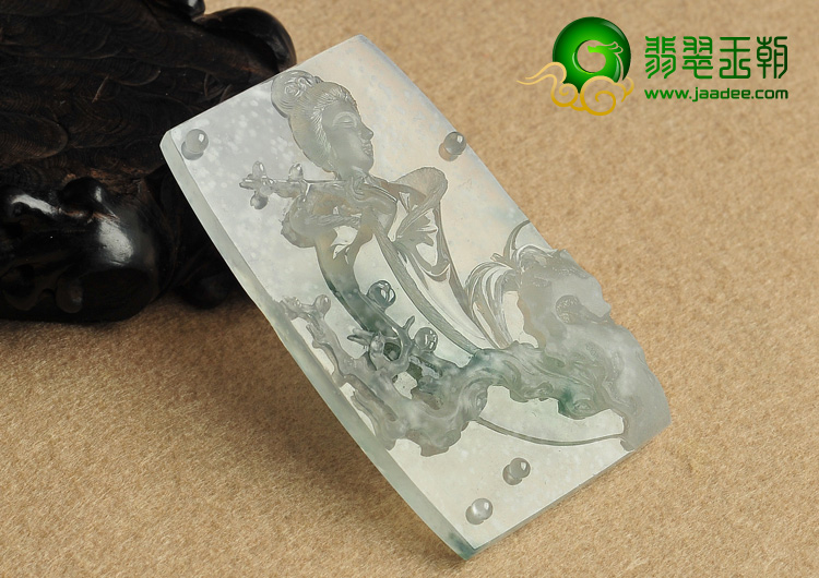 冰玻种略飘花缅甸翡翠A货踏雪寻梅挂件
