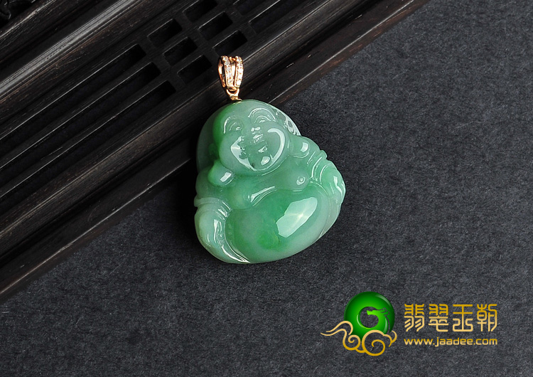 糯冰种翠色缅甸翡翠A货玉佛挂件