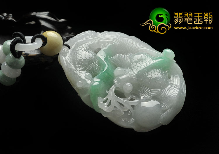 糯冰种黄加绿缅甸翡翠A货年年有余手玩件