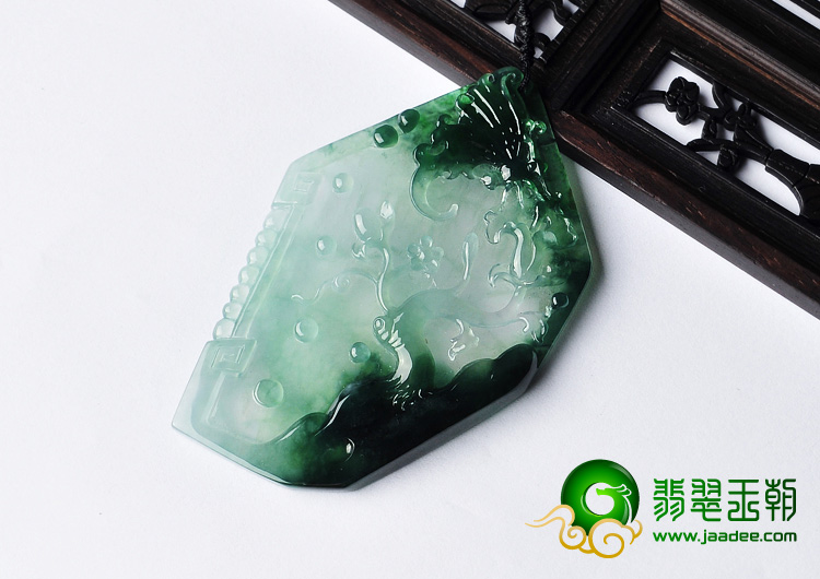 冰玻种飘花缅甸翡翠A货蝶恋花挂件