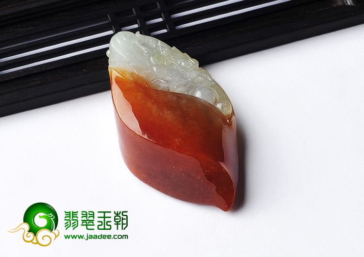 糯冰种褐红翡缅甸翡翠A货古龙吐珠挂件
