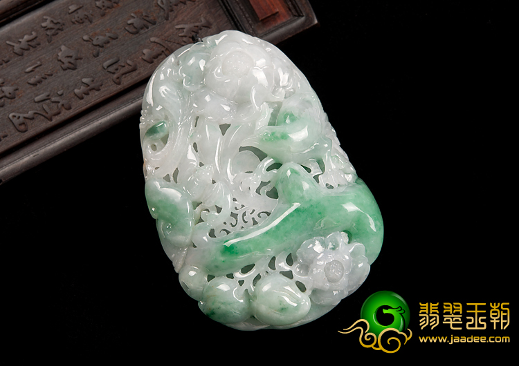 糯冰种飘翠缅甸翡翠A货富贵花开手玩件