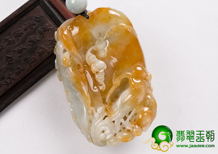 糯冰种黄翡略飘花缅甸翡翠A货一路连科手玩件