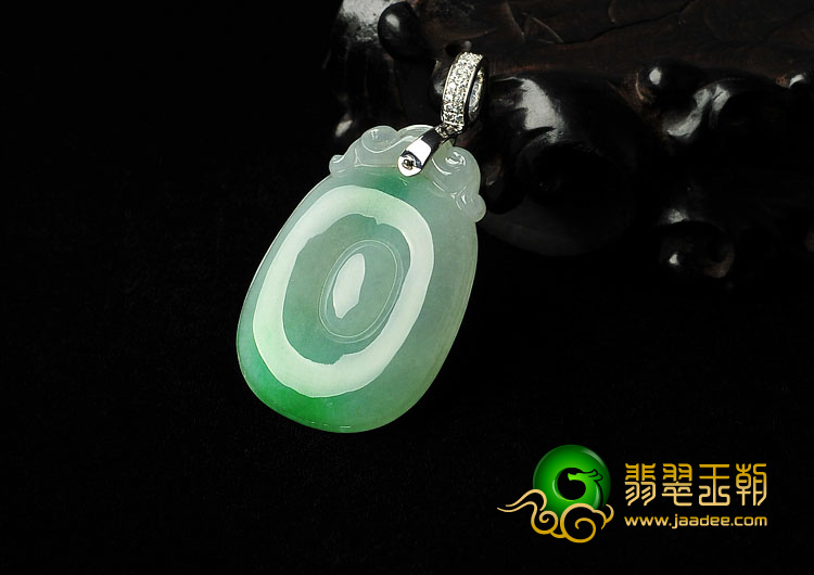 糯冰种白底青缅甸翡翠A货福在眼前挂件