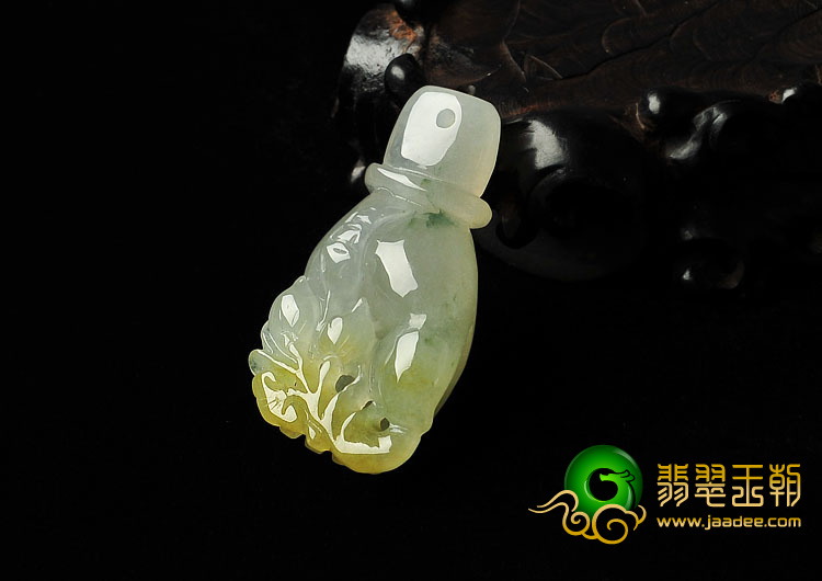 糯冰种黄翡缅甸翡翠A货佛手挂件