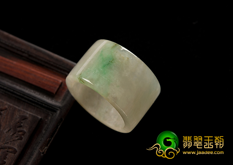 冰种略飘翠缅甸翡翠A扳指