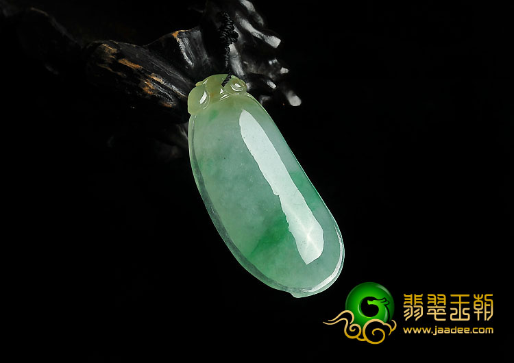 冰种黄加绿缅甸翡翠A货福瓜挂件