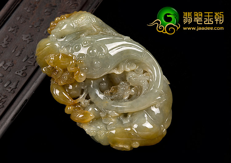 糯冰种褐黄翡缅甸翡翠A货年年有余手玩件