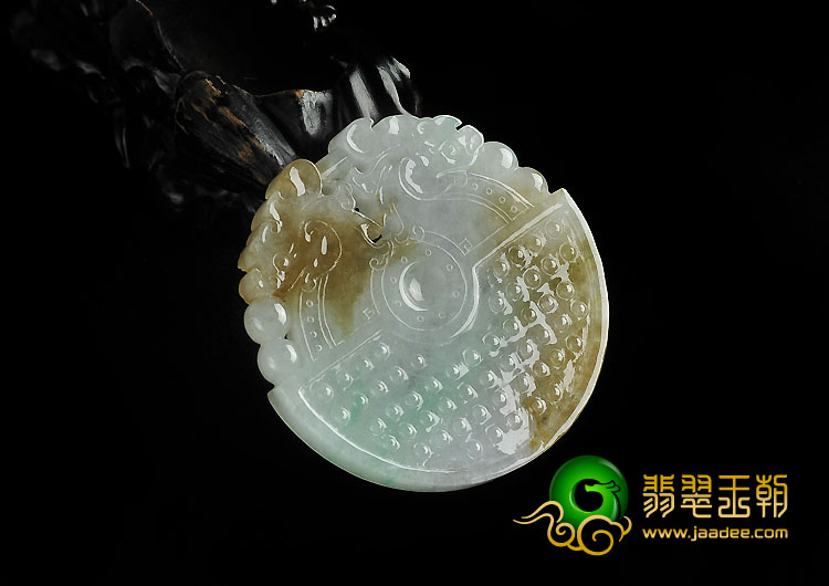 糯冰种三彩缅甸翡翠A货玉珪挂件