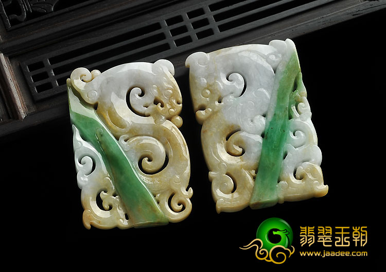 糯冰种黄加绿缅甸翡翠A货龙凤牌挂件（一对）