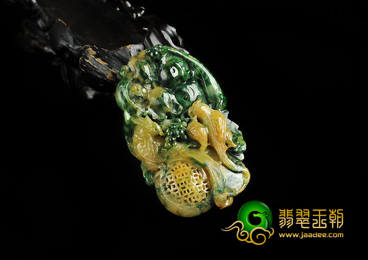 细糯种黄加绿缅甸翡翠A货双喜临门挂件