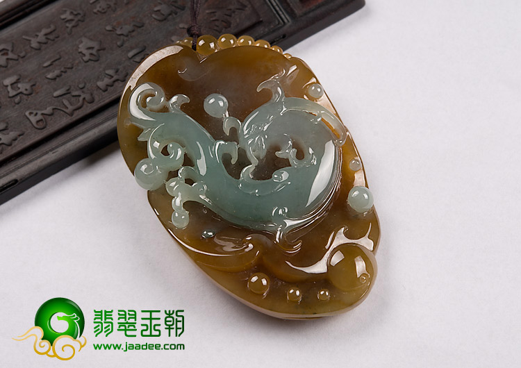 冰种褐黄翡缅甸翡翠A货龙凤呈祥挂件