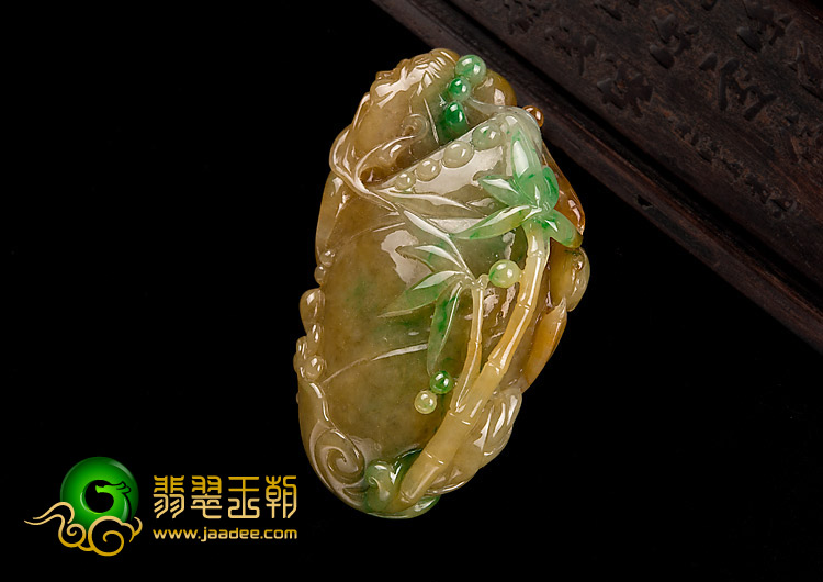 糯冰种黄加绿缅甸翡翠A货节节高挂件