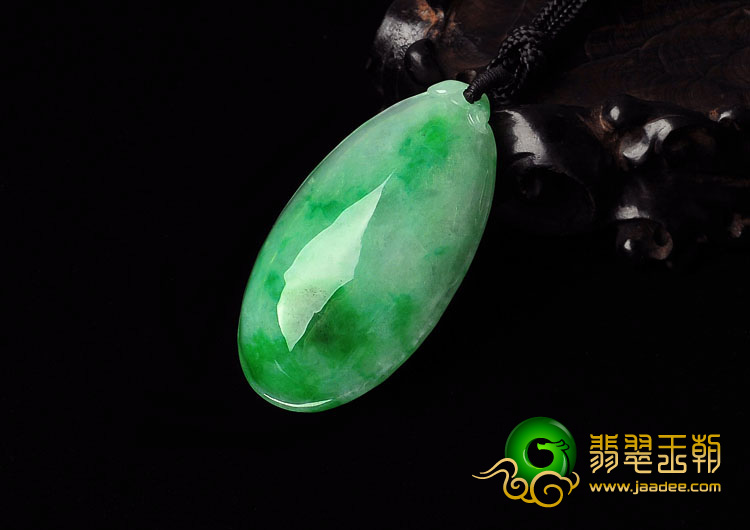 糯冰种阳绿缅甸翡翠A货福瓜挂件