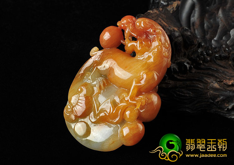 糯冰种红黄翡缅甸翡翠A货龙戏珠挂件