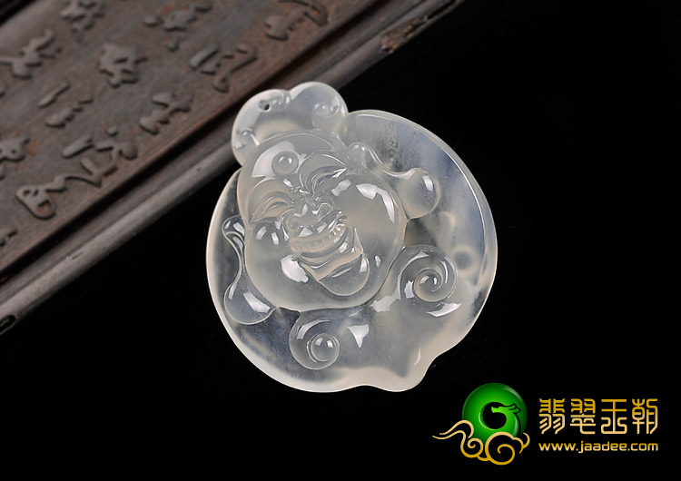 玻璃种淡晴水缅甸翡翠A货玉佛挂件
