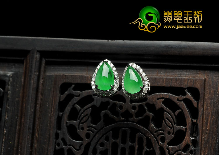 冰玻种阳绿缅甸翡翠A货镶白金耳钉（真钻）