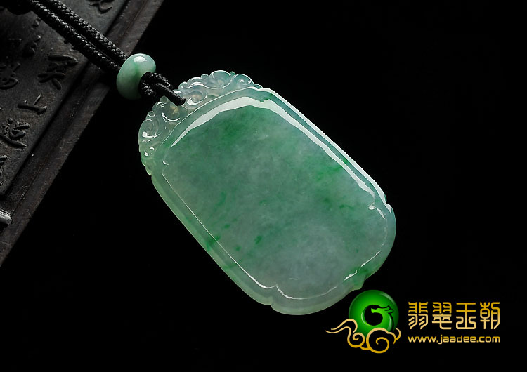 （超值推荐）冰种飘翠缅甸翡翠A货平安牌挂件