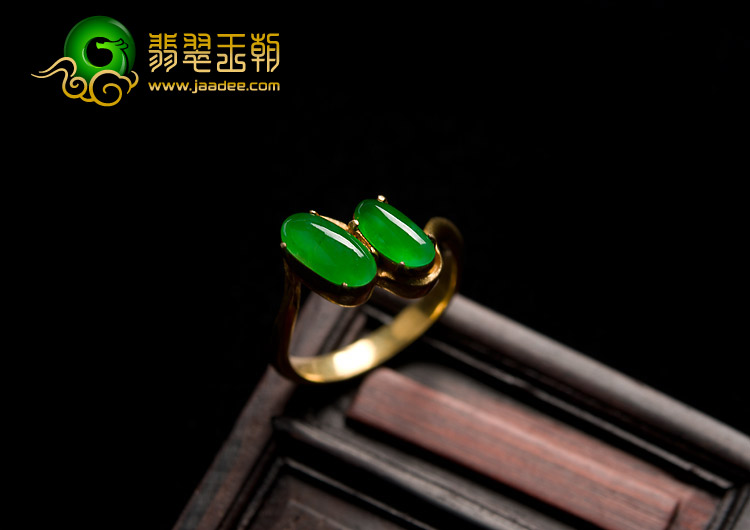 冰种正阳绿缅甸翡翠A货戒面