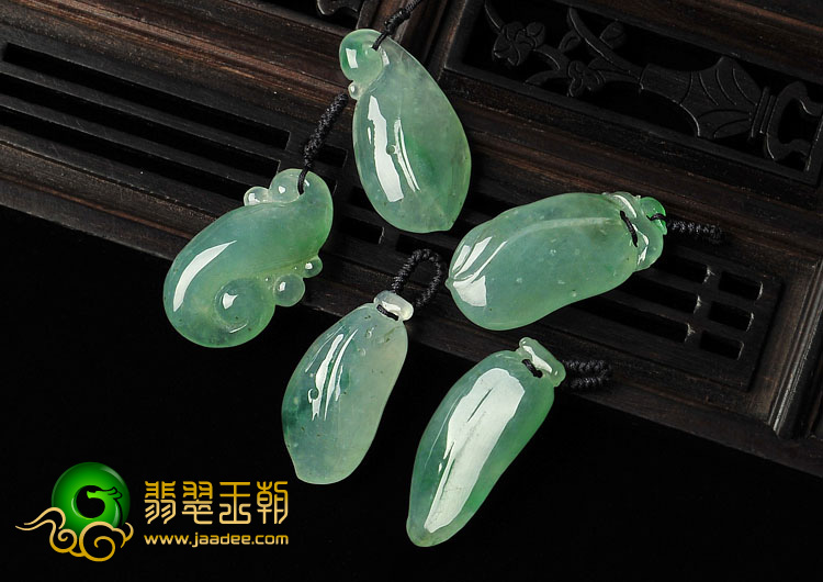 冰种晴水略飘花缅甸翡翠A货如意福瓜挂件（单价）