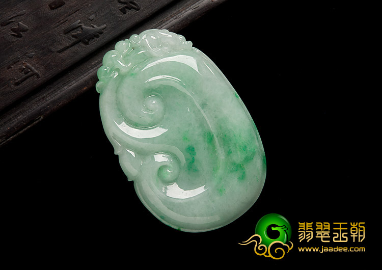 糯冰种飘翠缅甸翡翠A货如意挂件